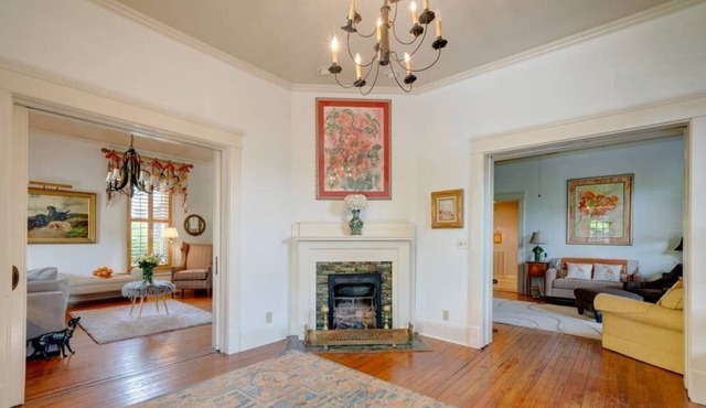 30+ day, Historic East Nashville Cottage, 5 Points!