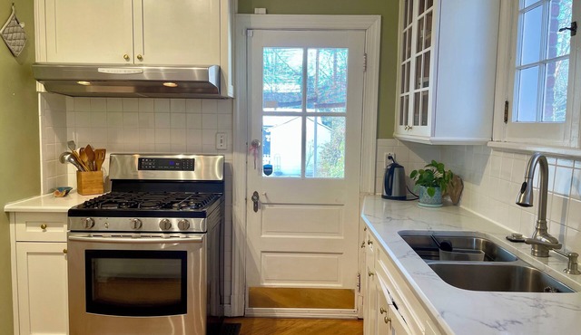 30+ Day Rental + Pet-Friendly+Fenced Yard+Dedicated Offices Bellevue/Ginter Park