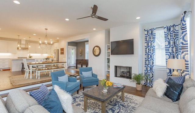 30 days or more Fully Furnished East Nashville 4BR House, walk to 5 Points !