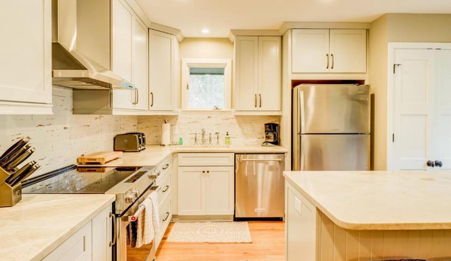 30 Inlet Cove Cottage