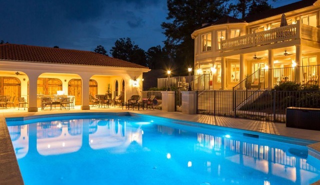 30% off until June, Elevator, Lake Front, Pool, Pontoon, Theater, Fire Pit, WOW