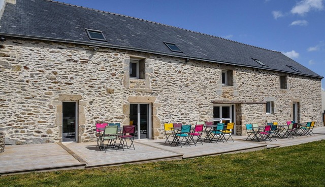 30-person farmhouse on the Rhuys peninsula