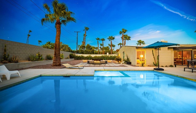 30+ Stay! Gorgeous Home W/Pool/Spa/Mtn Views