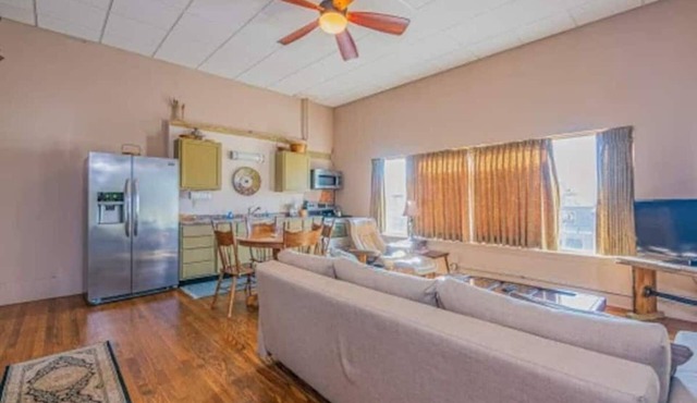 30 West · The View · Scenic Escape near Fairground