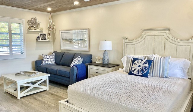 300 STEPS TO THE BEACH