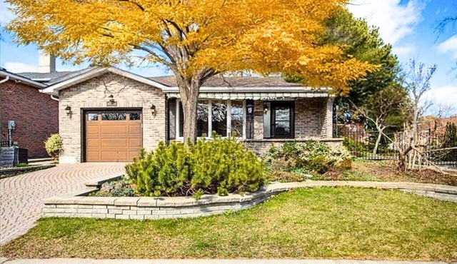 3000 sqft+Oasis+fire place+Bar+Game room+ping-pong+BBQ+fountain+skylights+market