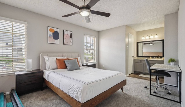 3001 Crystal Springs 723 I Spacious 2 Bed 2 Bath
