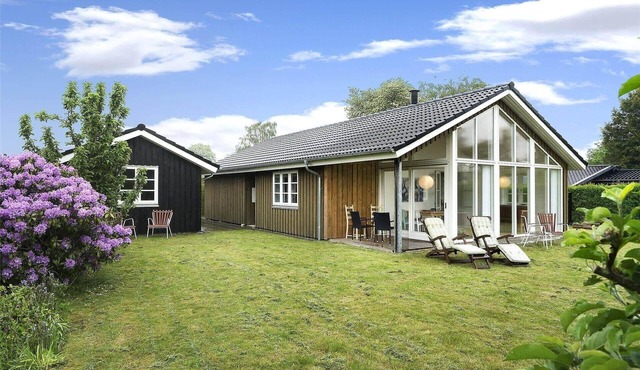 30048 Beder - Solsortevænget 5