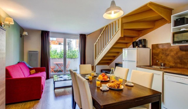 300m from ski slopes, fitness, swimming pool, parking, tv, ski locker, 25m², La Féclaz