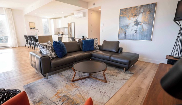 301 | Luxury Condo | Exceptional View & Pool