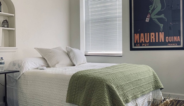 302 Studio Apt., A Preferred Partner of Rail Explorers