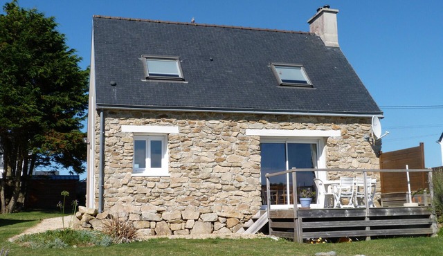 303-villa Courlis. The Atlantic Ocean at the end of the garden