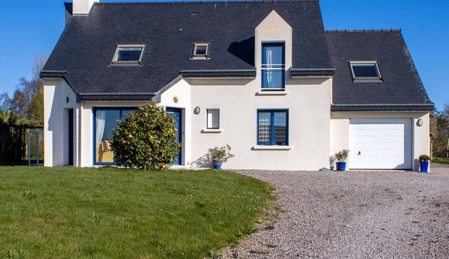 305 - Beautiful house just a step away from the beach of Anse du Croc