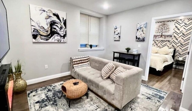 305 Cozy and lovely 1BDR apartment in Center Cityn