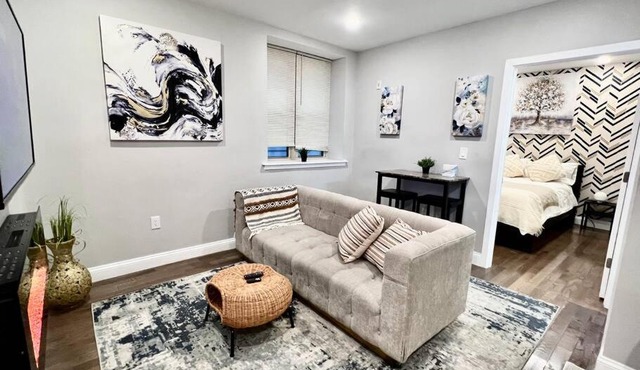 305 Cozy and lovely 1BDR apartment in Center City