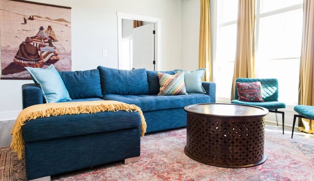 305 | Kevin - 1300 Stoney Ridge · Beautiful King Bed Master 2-Bed 2-Bath Condo