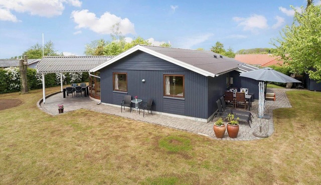 30533 Odder - Egevænget 12