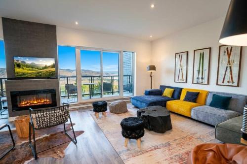 307 - Le Repere Condo - View and Modern Comfort