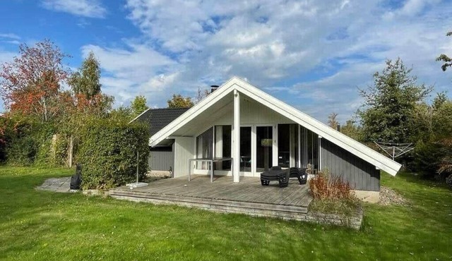 3078 Stege - Mægleren 18