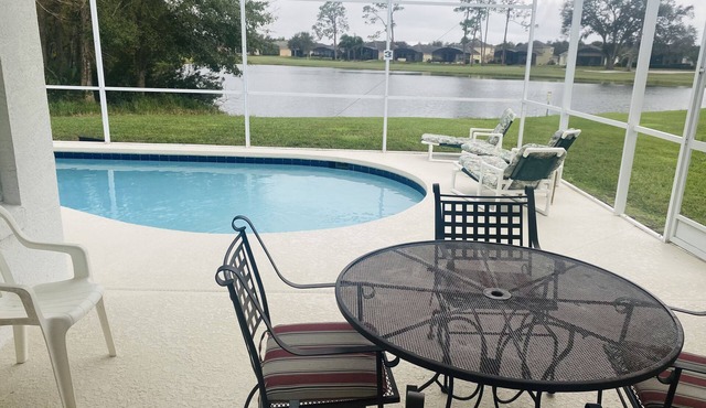 309 Private villa on golf course with pool sleeps 6
