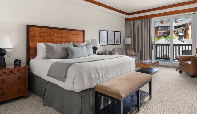 #309 | Studio | Main St | 3rd floor | Spruce Peak & Village Views!