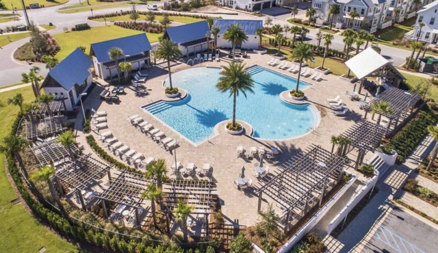 30A Family Favorite | Bunks, Bikes & Heated Pool