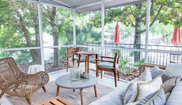 30A Hideaway - Directly on HEATED Pool, 6 Bikes, Walk to Rosemary, Dogs Welcome