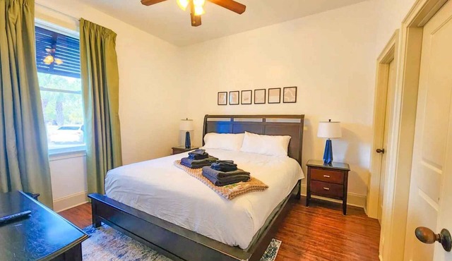 30A Inn & Suites Signature King Suite