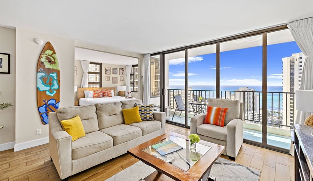 30FL Great Ocean Views w/Lanai, King bed, Parking