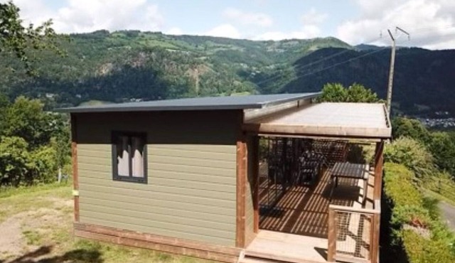 30m² Chalet 2 Bedrooms with Terrace