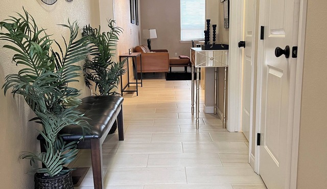 30Min To SouthTahoe 3BD Parking Downtown Carson City WiFi Family Friendly