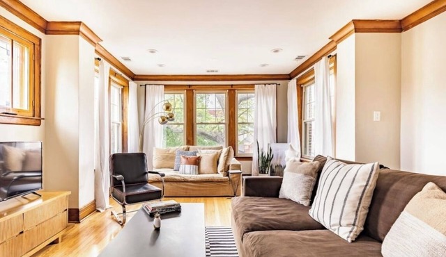 31+Day Stay. 15min dr to Med District, W/S Loop. 20min dr to Museums, MDWAirport