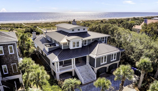 3100 Palm Boulevard by AvantStay | Beachfront, Ocean Views, Private Pool