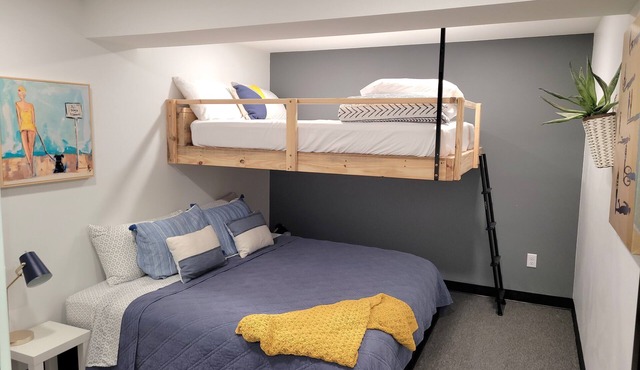 316 Hwy 71 -Bottom Floor Sleeps 10