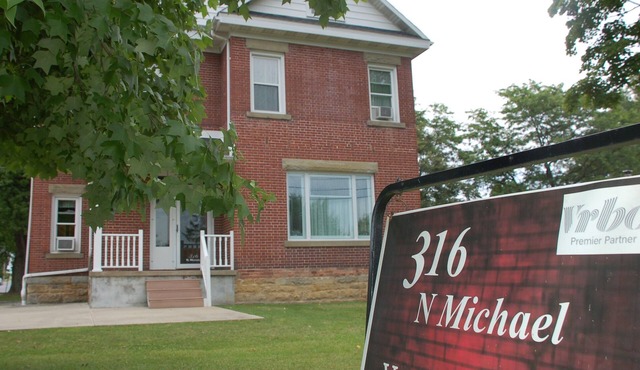 316 N Michael, Two story Historic Property