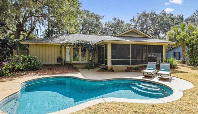 32 Old Military ~Private Pool in the Heart of Sea Pines! Close to Beach and Golf