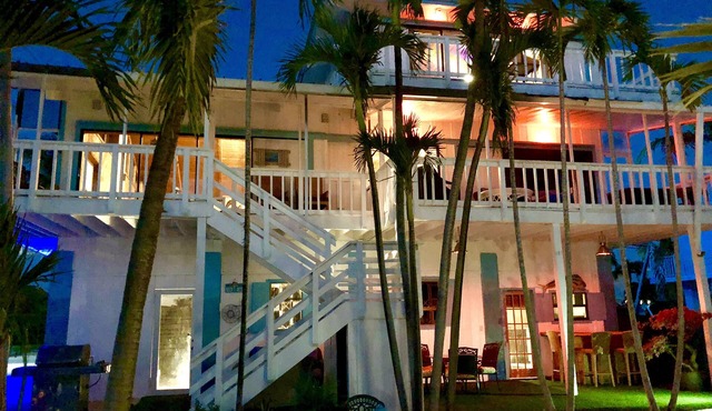 3200sqft Masterpiece Home, Fishing Paradise ,Waterfront, Beach, Pool, Islamorada