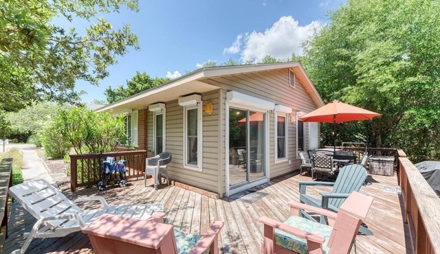 326 - Dog Friendly Rental in a Nature Lover's Paradise!