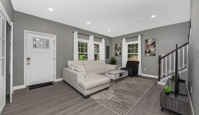 332 judysplaces in Lansdowne, 5BR, 3BA, Brand new construction SFH