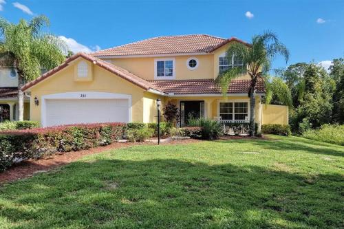 332 TreeTops Villa- Amazing Modern 5 bed Villa with South Facing Pool