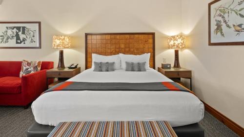 337 - Studio- Lodge At Spruce Peak -Stowe Mt Resort- Ski in Ski out - Sleeps 4