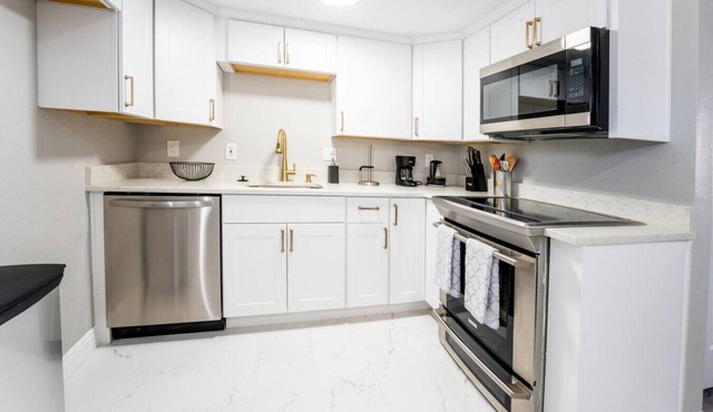 3390 W 66th Ave · All New! Convenient Location! Sleeps 8