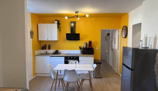 34. Mélissa - Bright, modern - Station - WiFi - Stream