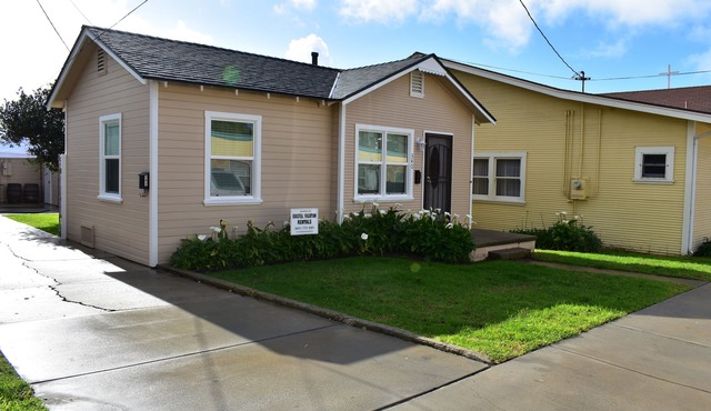 340 Hollister: 2 BR, 1.5 BA House in Pismo Beach, Sleeps 6