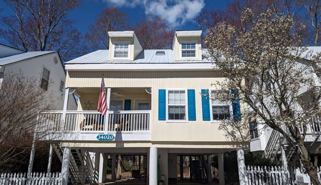 34020 Cypress Lane, Clearwater