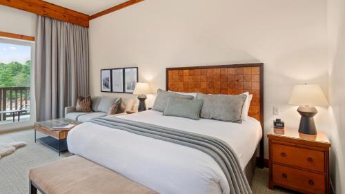 343 Studio Spruce Peak Lodge at Stowe Mt Resort Sleeps 4