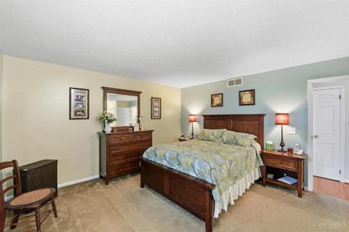 3491 Danbury Rd, Fairfield