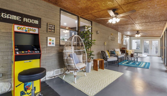 35 Acre Lake Retreat-BBQ-Arcade-Firepit-Fishing