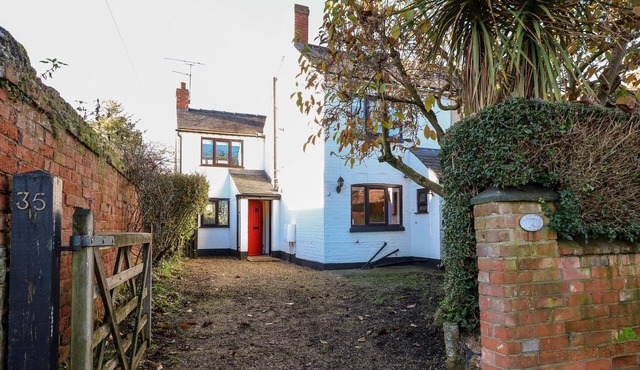 35 MAIN STREET, family friendly, character holiday cottage in Lowdham