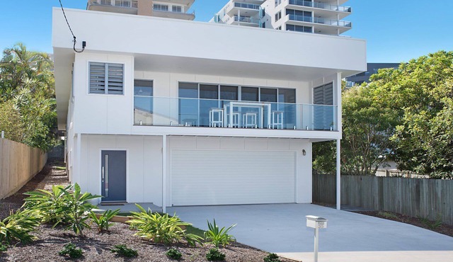 35 Moreton Parade Kings Beach QLD